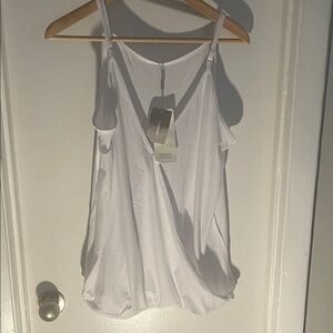 Elegant White Camisole by Niashot